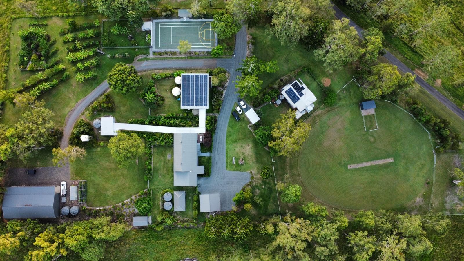 Professional solar panel installation team Keystones Energy Solutions - expert Sunshine Coast residential solar installers